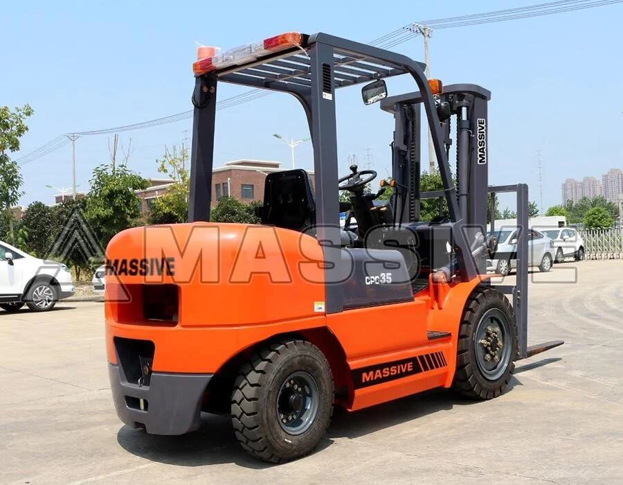 Massive CPCD35 Forklift