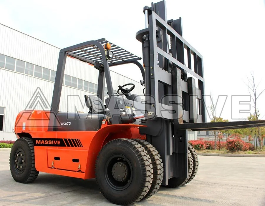 Massive CPCD70 Forklift